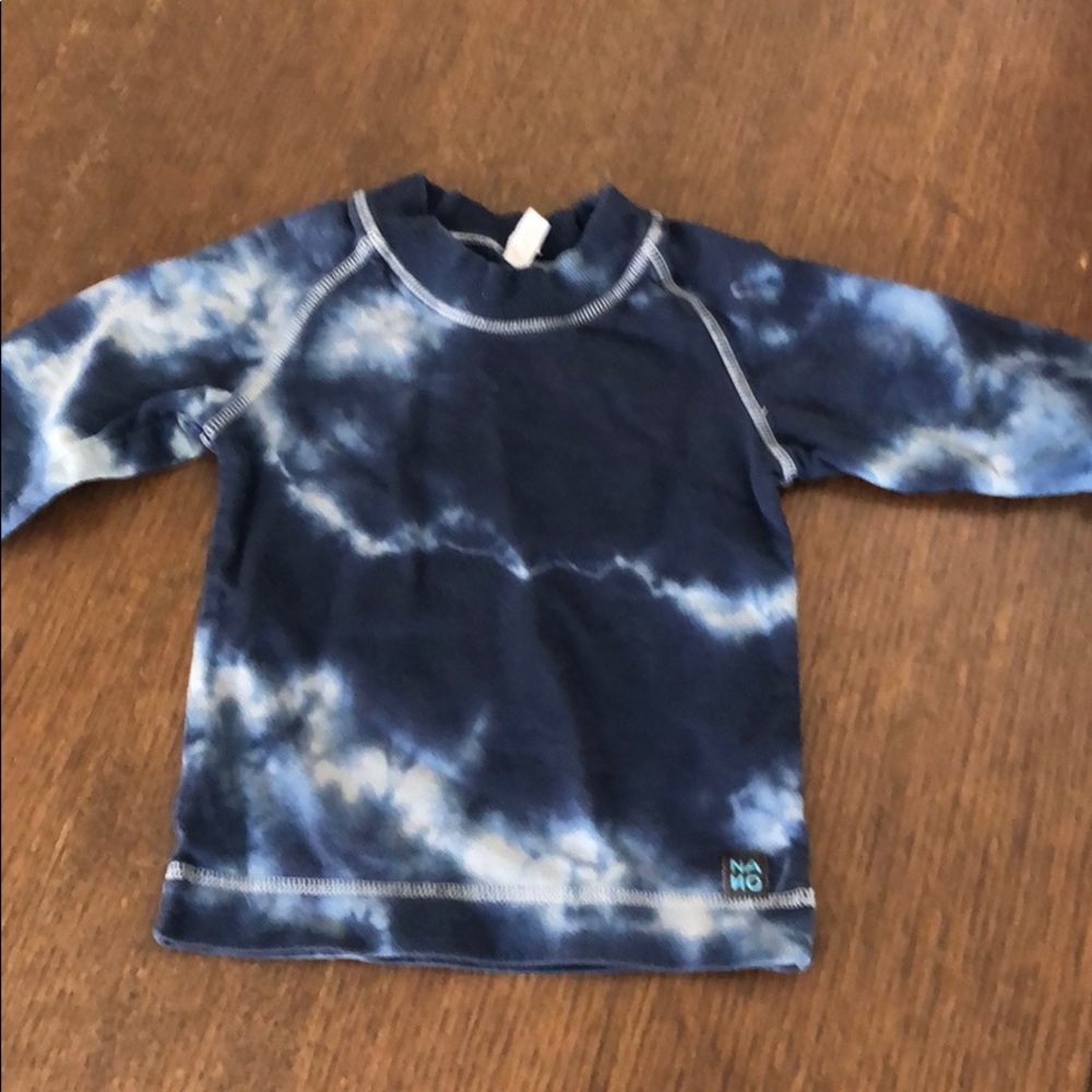 Nano tie dye sweatshirt.